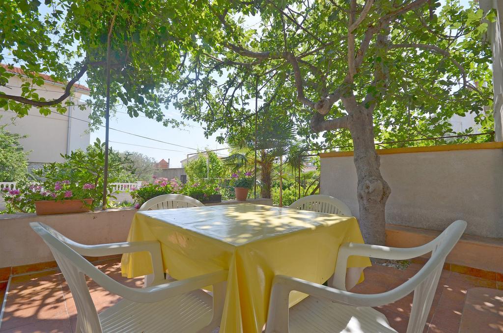 Apartment Ljubica Vodice Eksteriør bilde