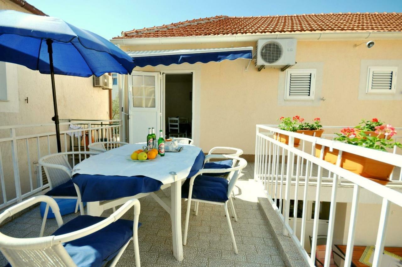 Apartment Ljubica Vodice Eksteriør bilde