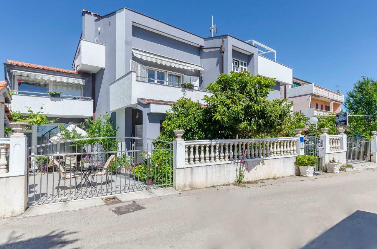 Apartment Ljubica Vodice Eksteriør bilde